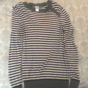 Gap long sleeve top